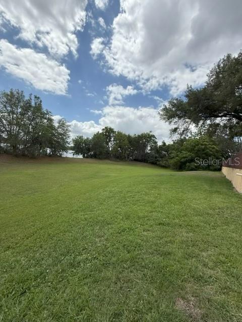 355 Lakepointe Dr #304 Property Photo 17
