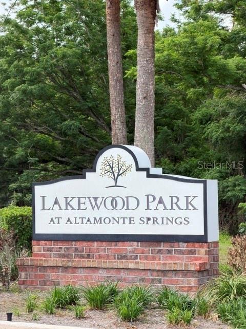 355 Lakepointe Dr #304 Property Photo 29