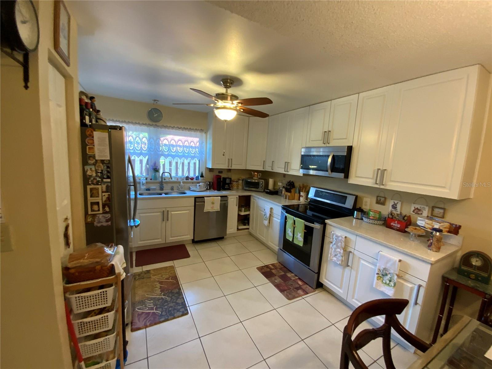O6398612 Property Photo 5