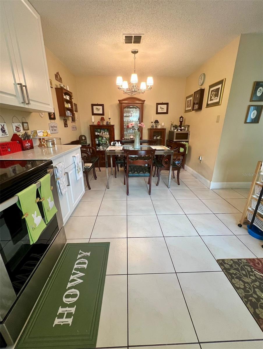 O6398612 Property Photo 6