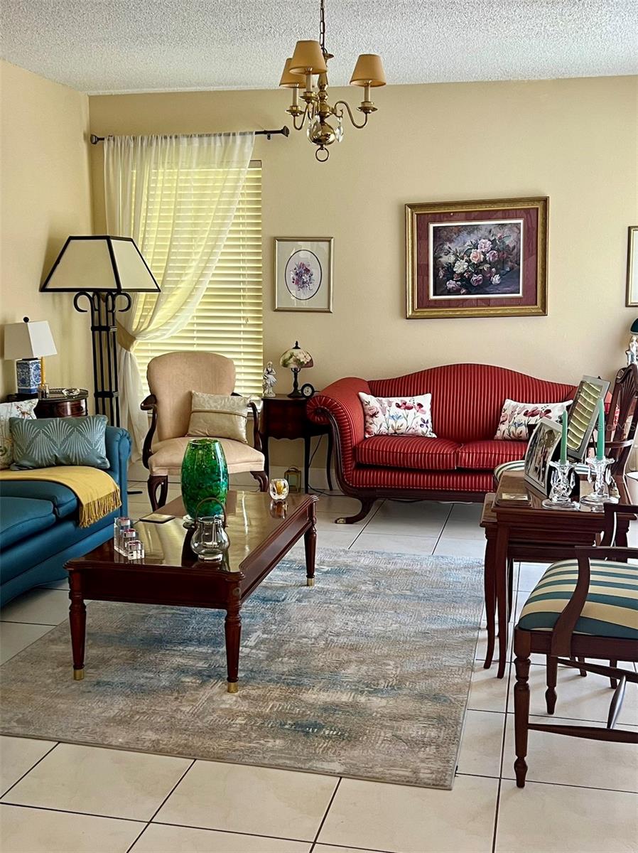 O6398612 Property Photo 11