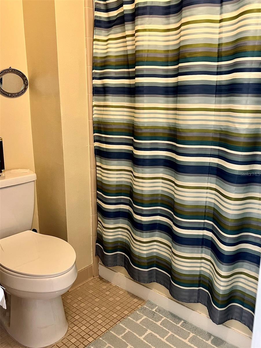 O6398612 Property Photo 17