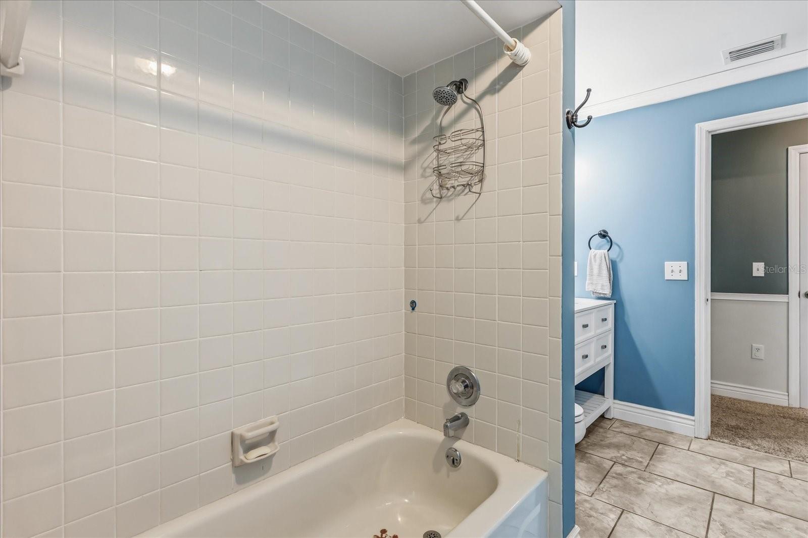 817 E Harbour Ct Property Photo 25