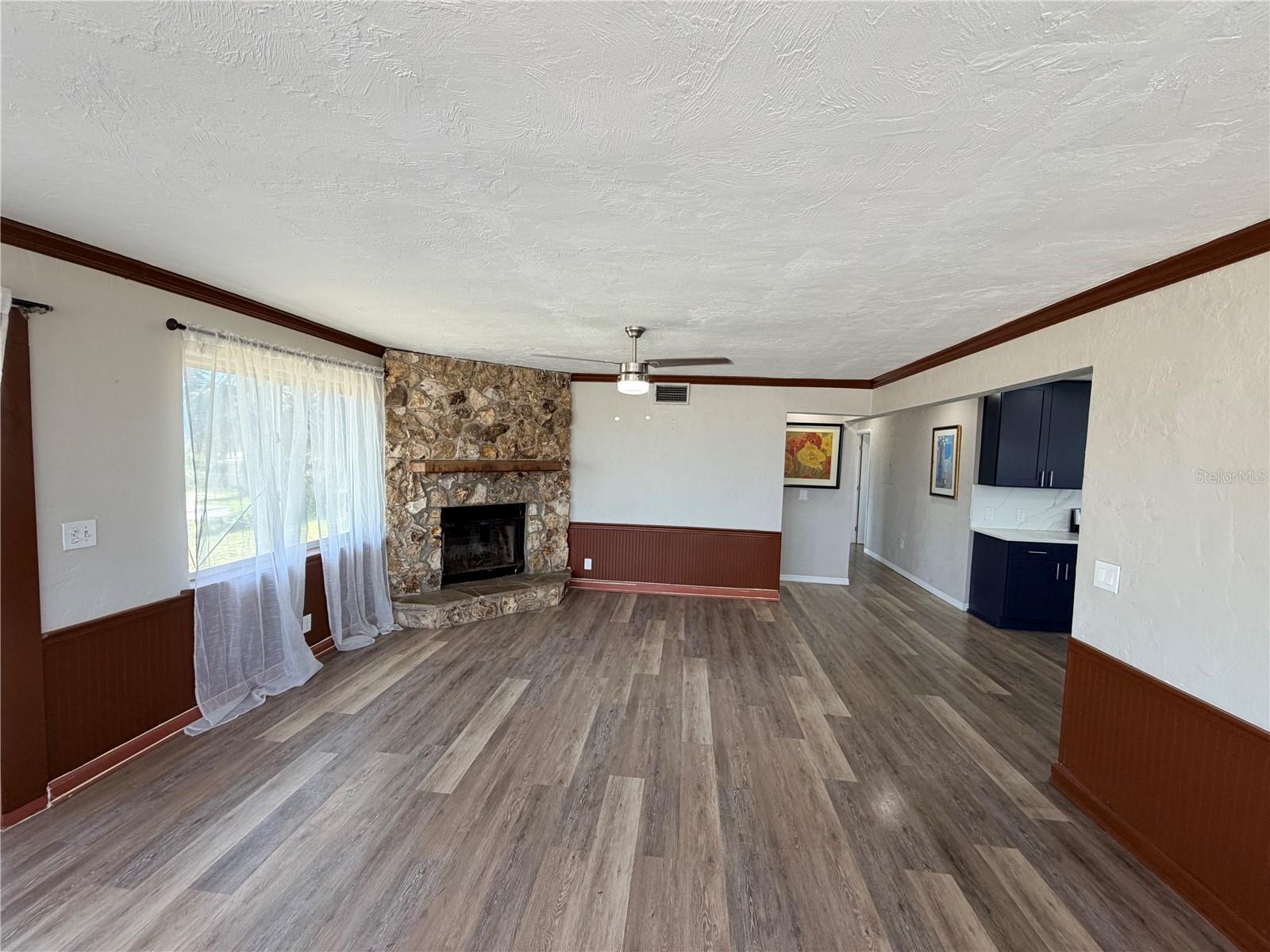 538 Revilo Blvd Property Photo 17