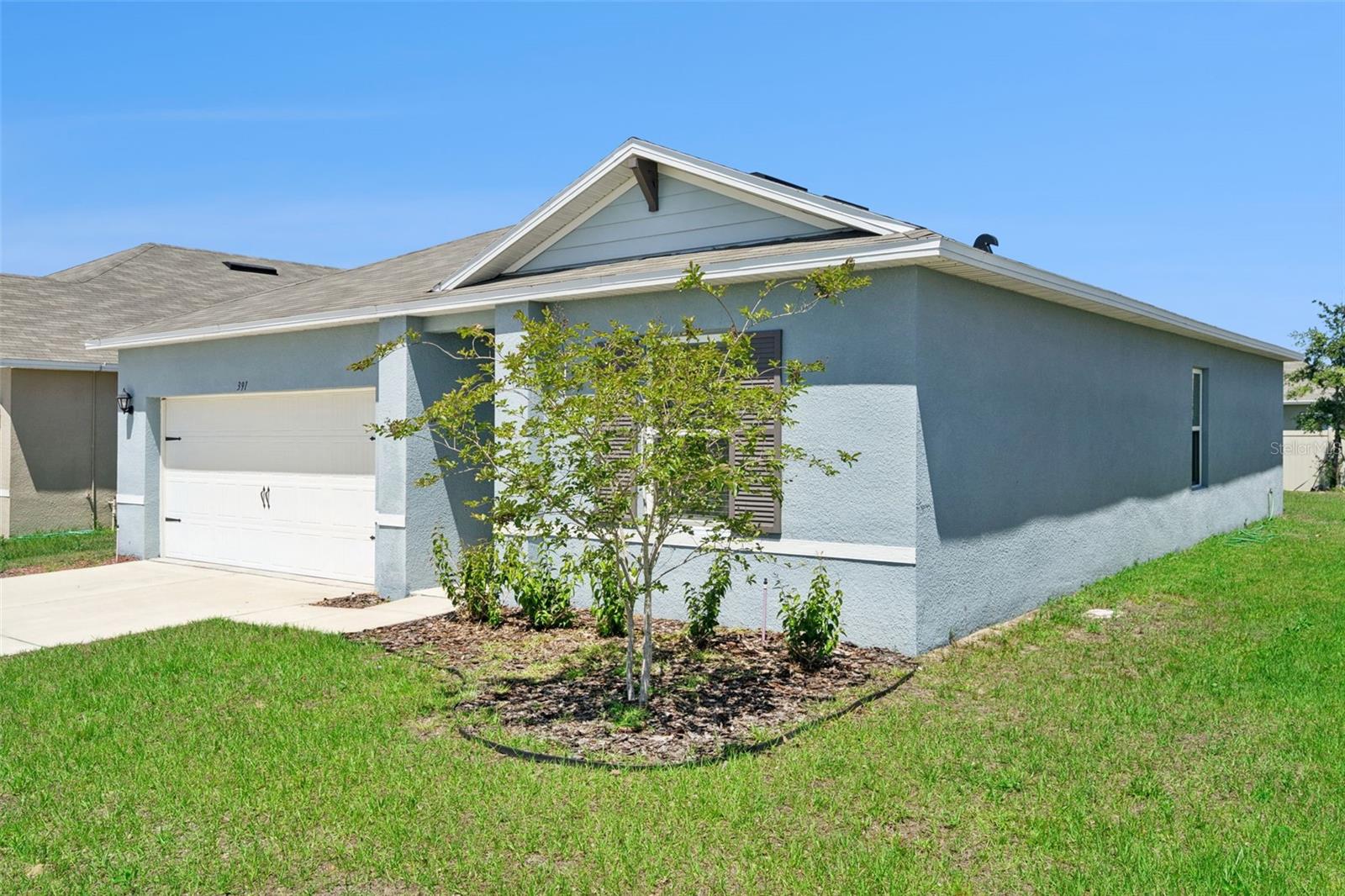 391 Boardwalk Ave Property Photo 4