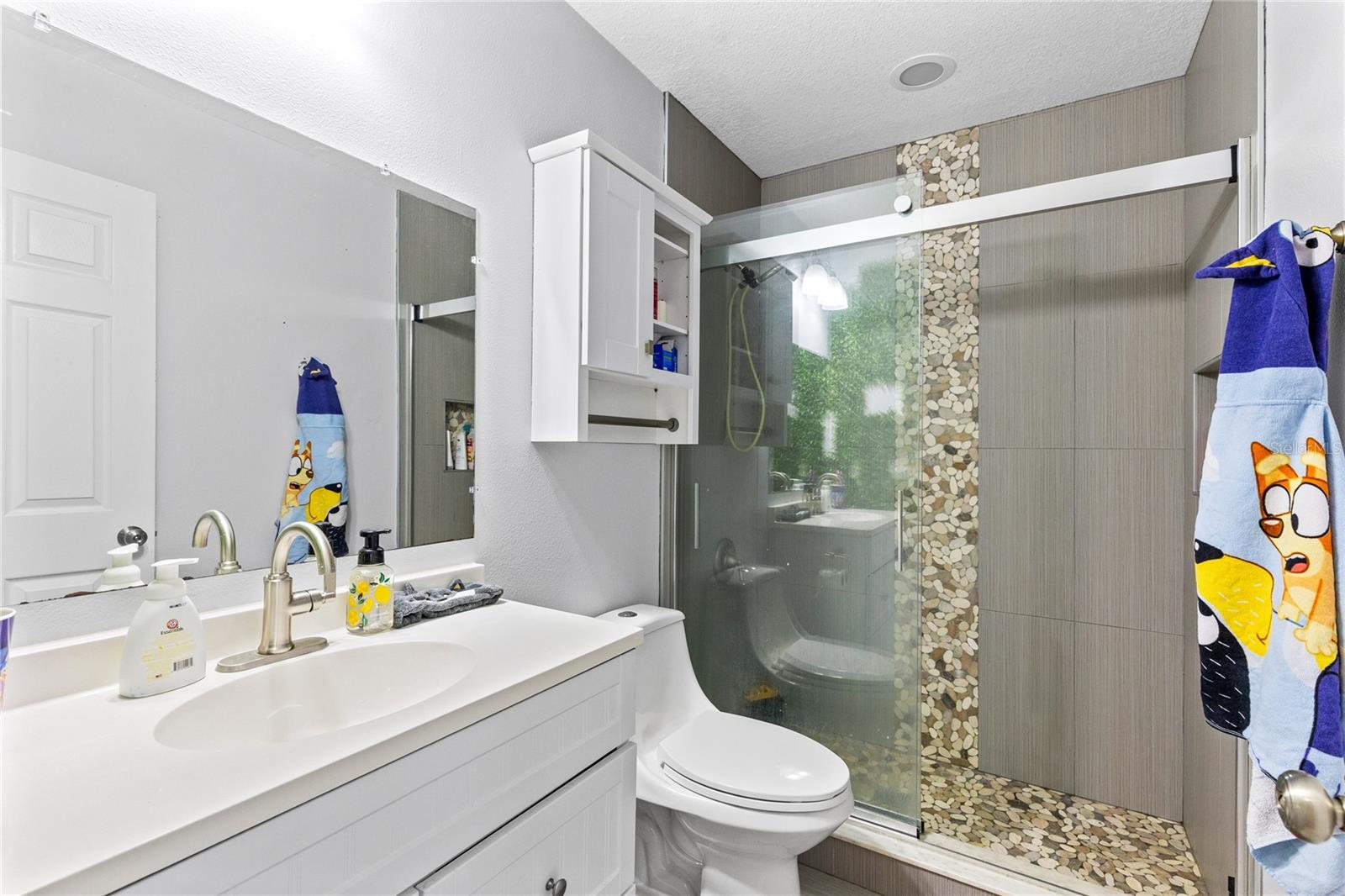 6187 Chapledale Dr Property Photo 16