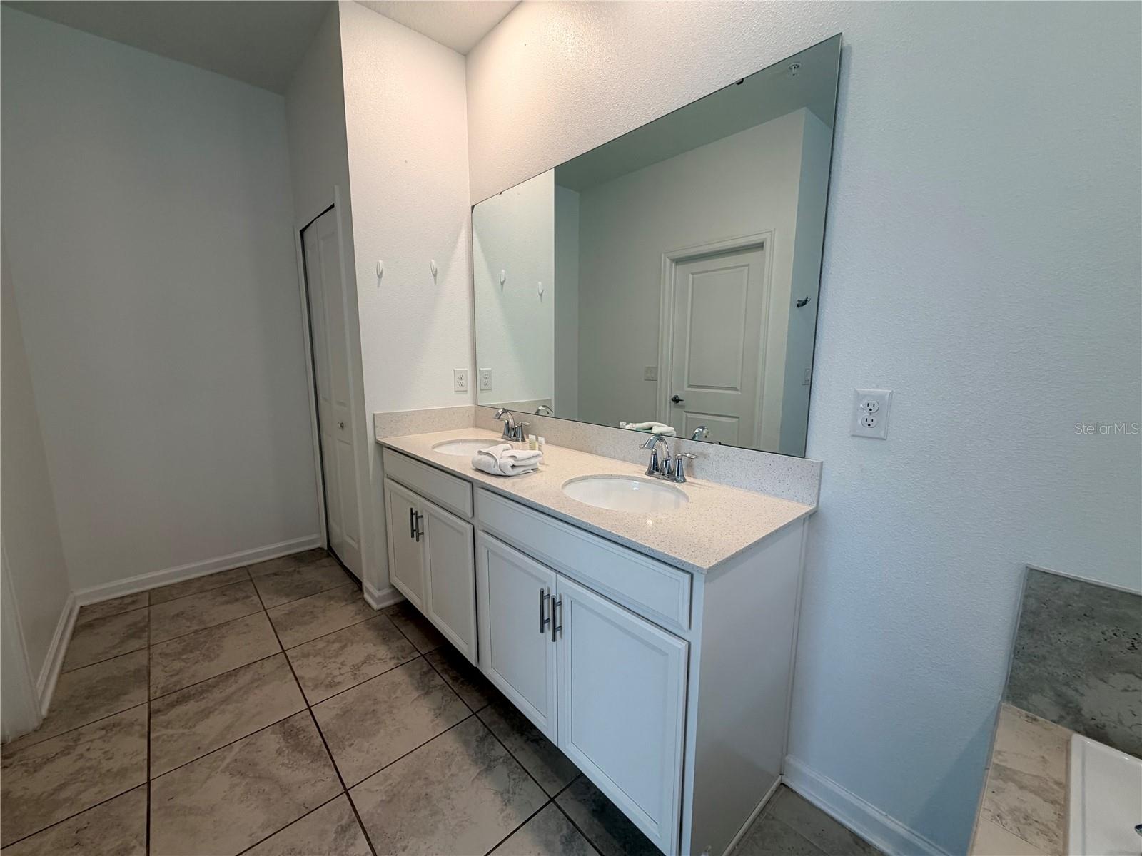 1115 Challenge Dr #1115 Property Photo 24