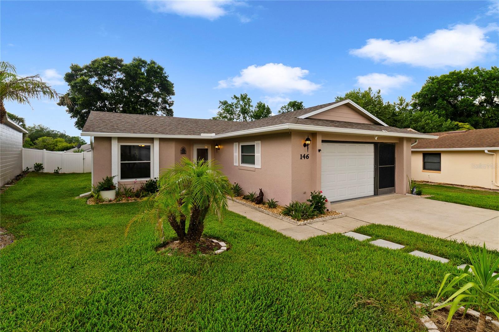 146 Mayfair Ct Property Photo 1