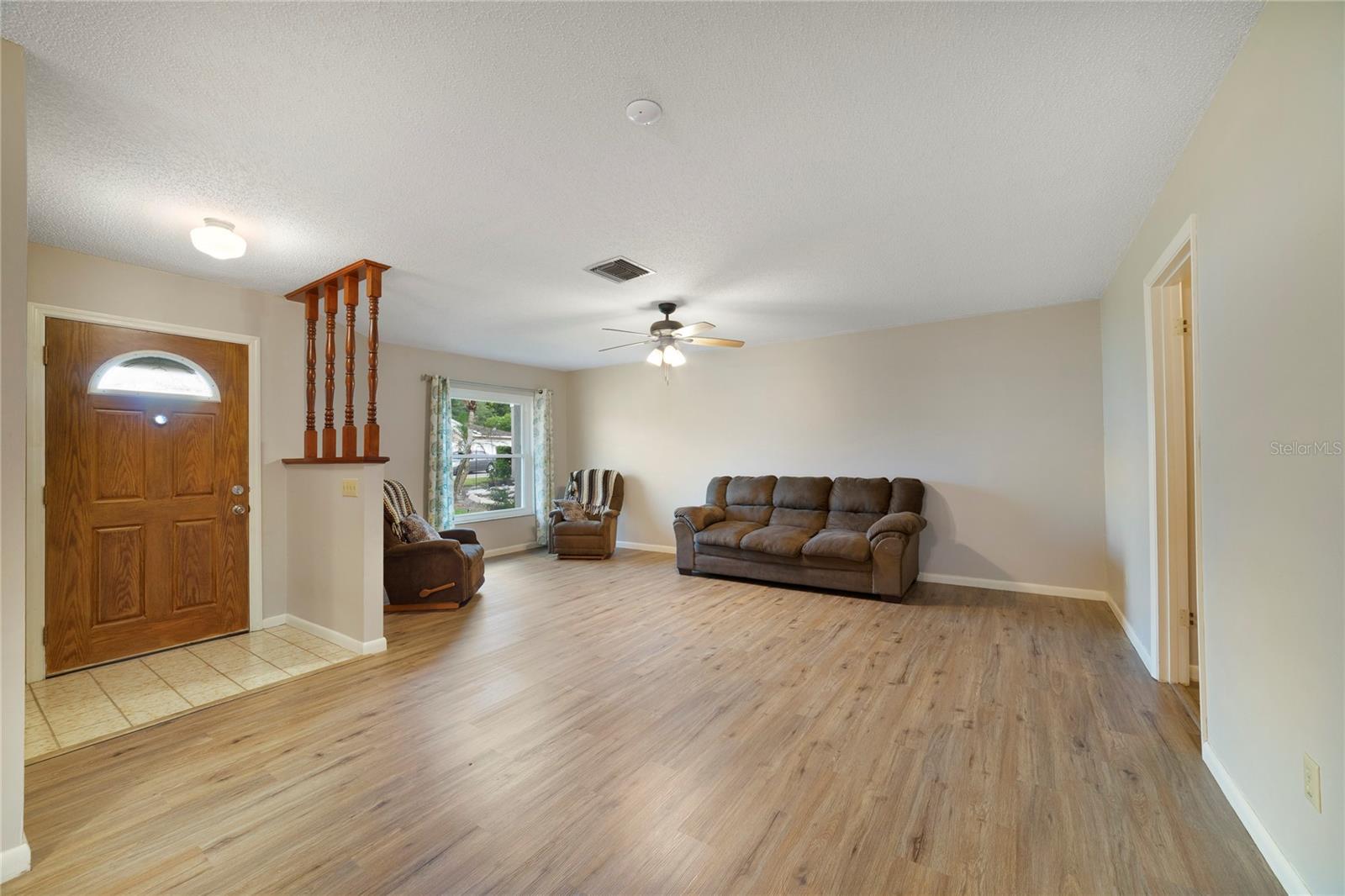 146 Mayfair Ct Property Photo 6