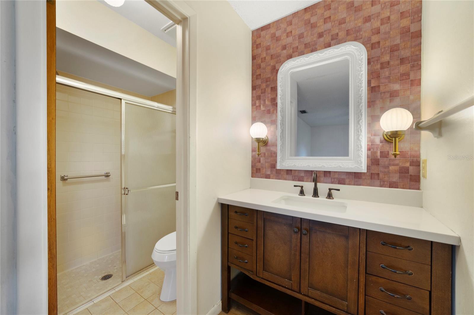 146 Mayfair Ct Property Photo 12