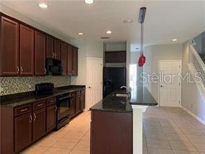 2095 Velvet Leaf Dr Property Photo 3