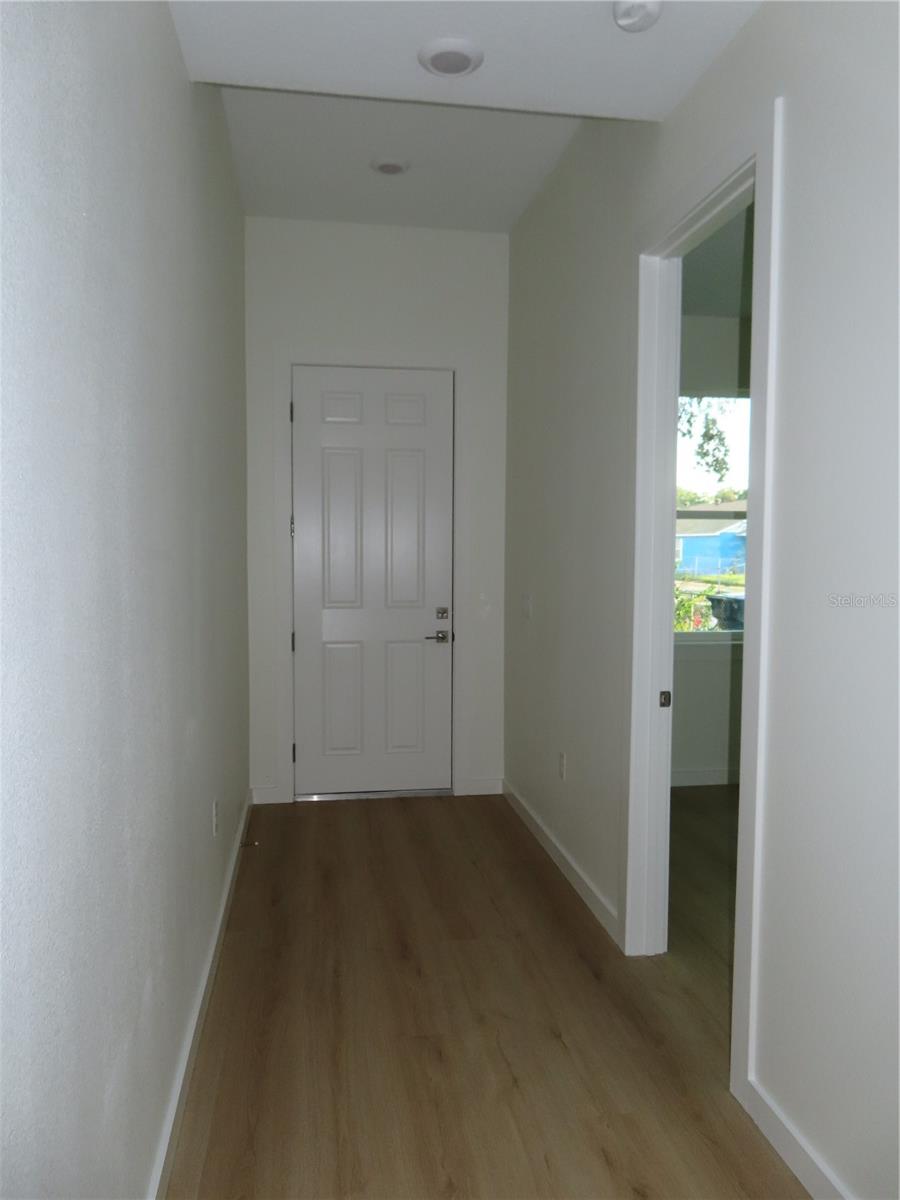4517 America St Property Photo 6