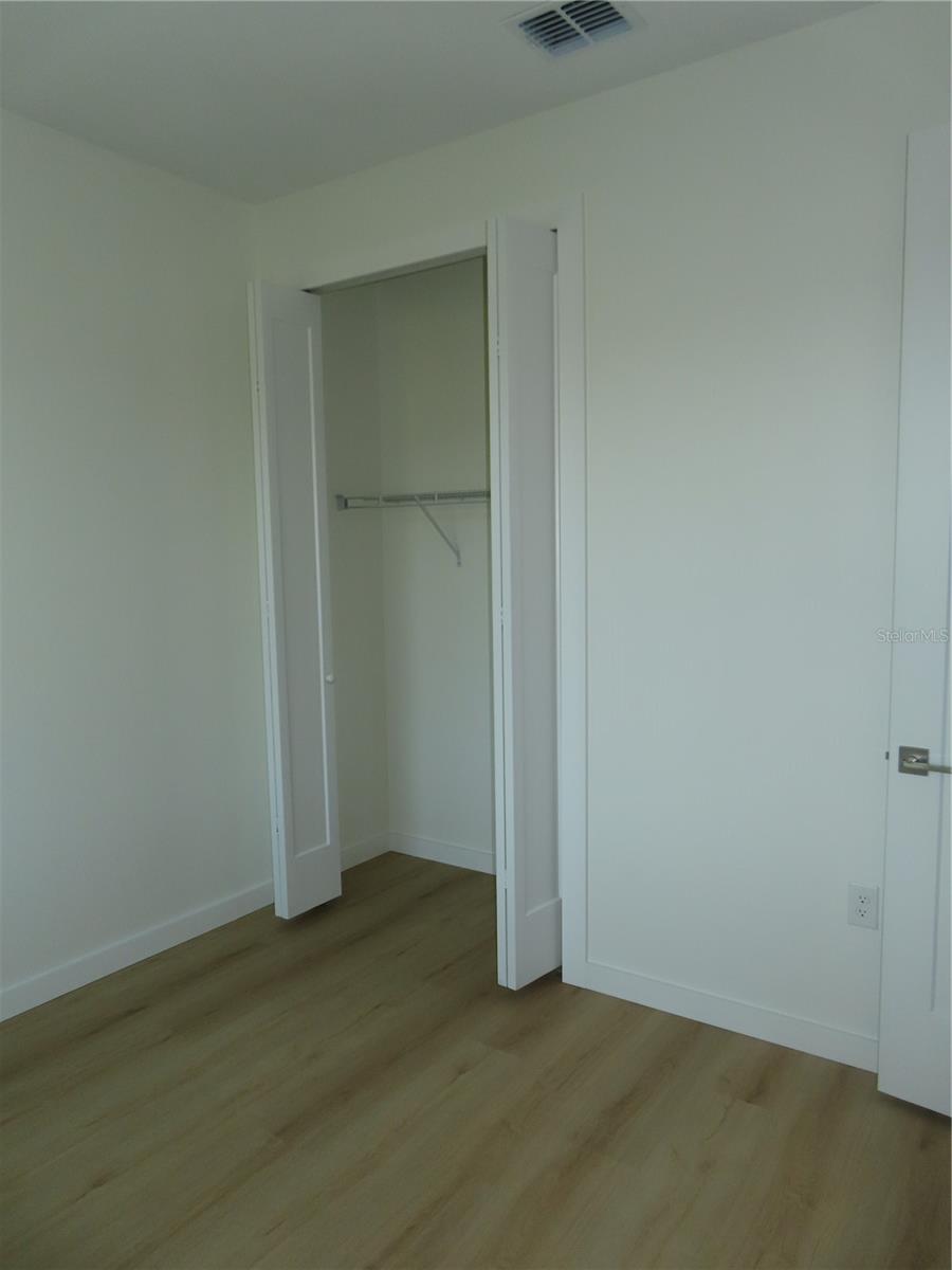 4517 America St Property Photo 14