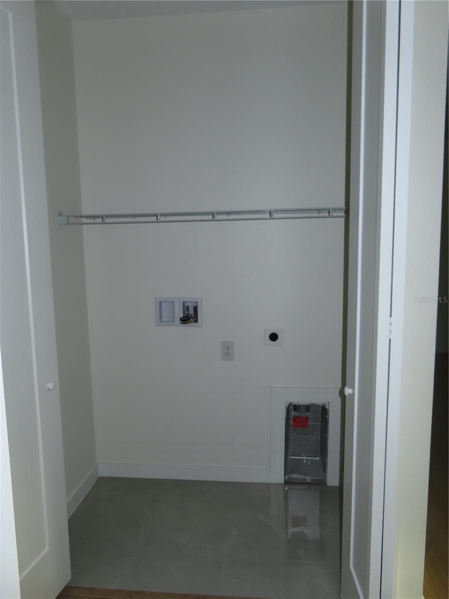 4517 America St Property Photo 17