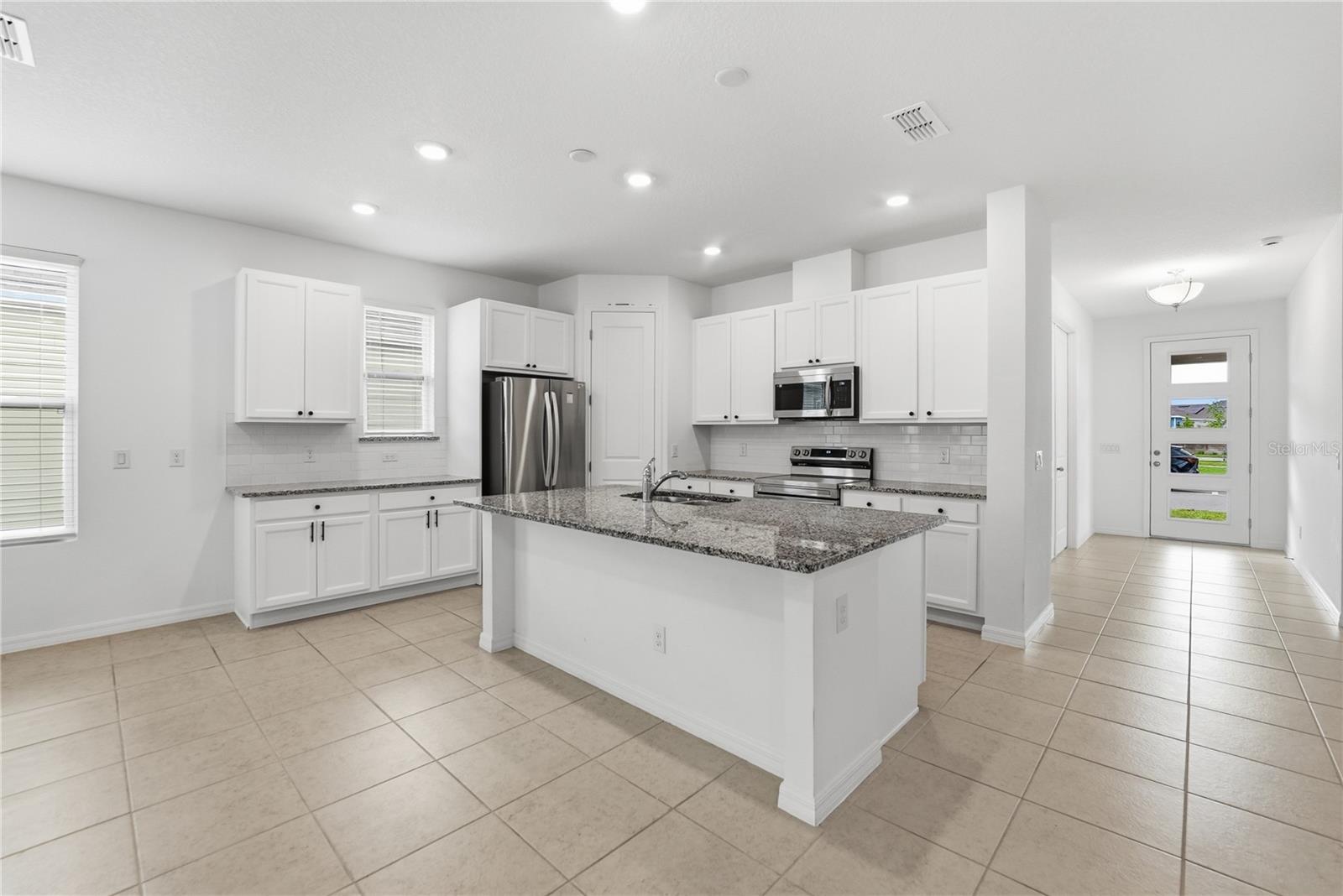 6550 Barnstorm Way Property Photo 14