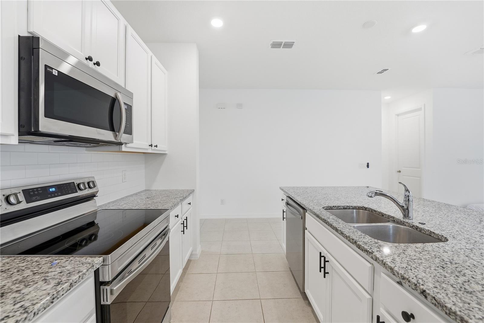 6550 Barnstorm Way Property Photo 17