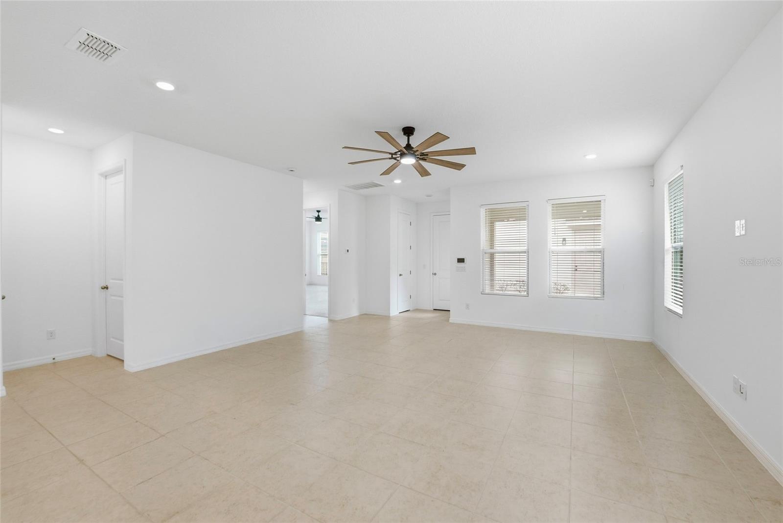 6550 Barnstorm Way Property Photo 18