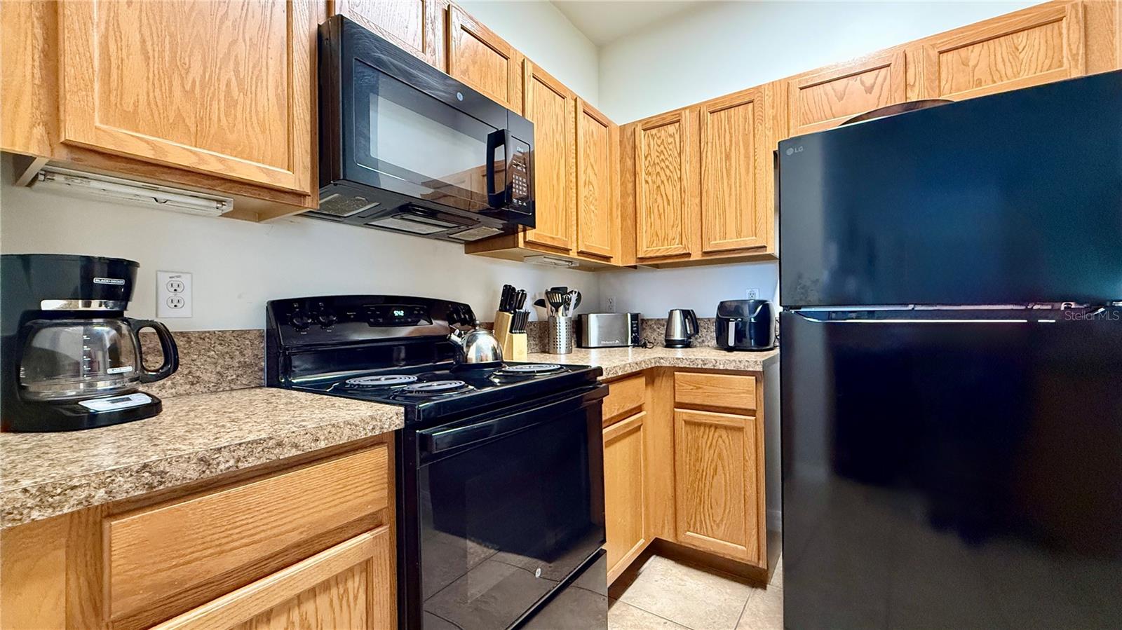 2831 Oakwater Dr #2831 Property Photo 10