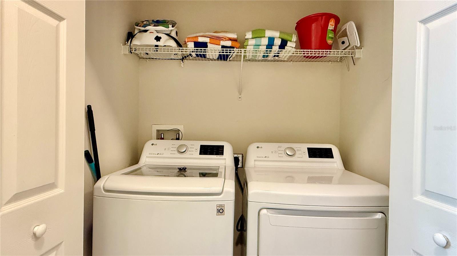 2831 Oakwater Dr #2831 Property Photo 23