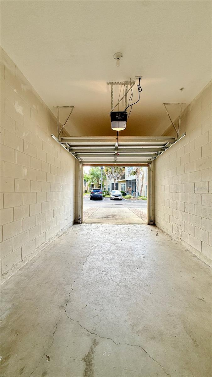 2831 Oakwater Dr #2831 Property Photo 36