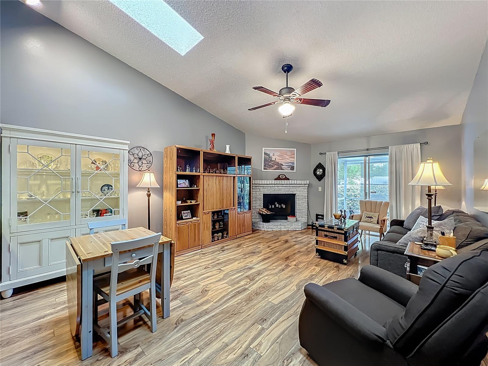 5143 Lazy Oaks Dr #5143 Property Photo 12