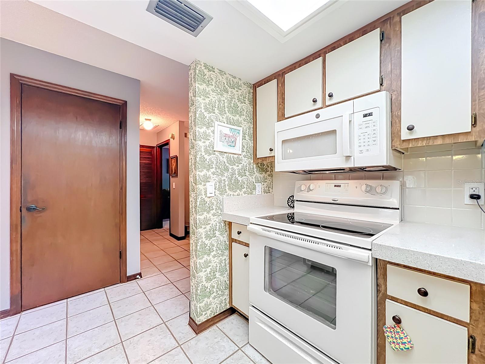5143 Lazy Oaks Dr #5143 Property Photo 20