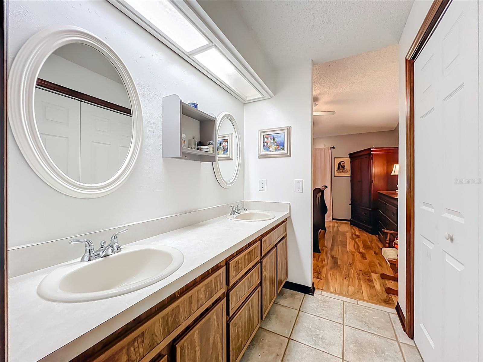 5143 Lazy Oaks Dr #5143 Property Photo 27
