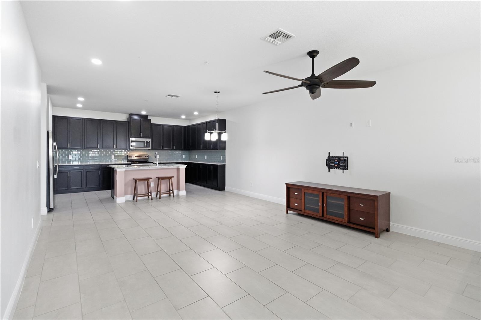 13444 Stoddart Ave Property Photo 17