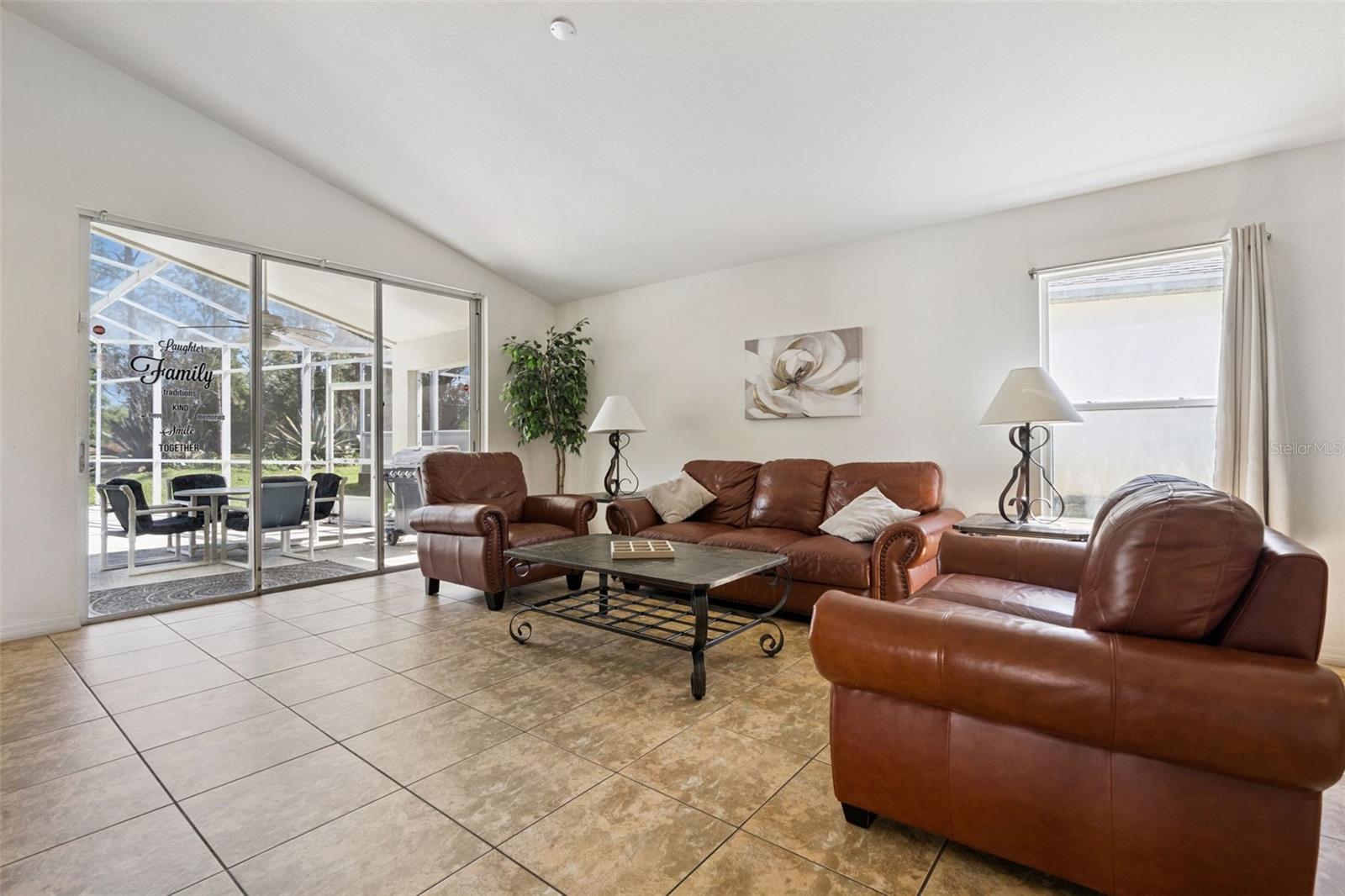 301 Troon Cir Property Photo 11