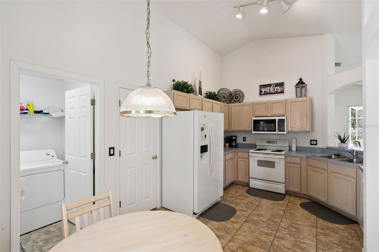 301 Troon Cir Property Photo 14