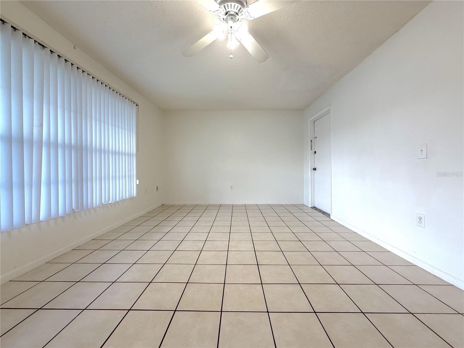 5200 Curry Ford Rd #102 Property Photo 2