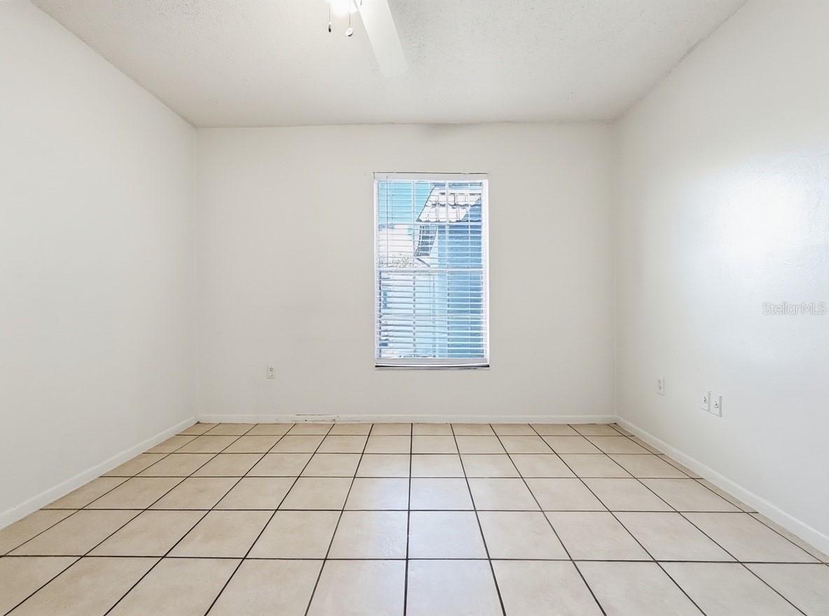 5200 Curry Ford Rd #102 Property Photo 7