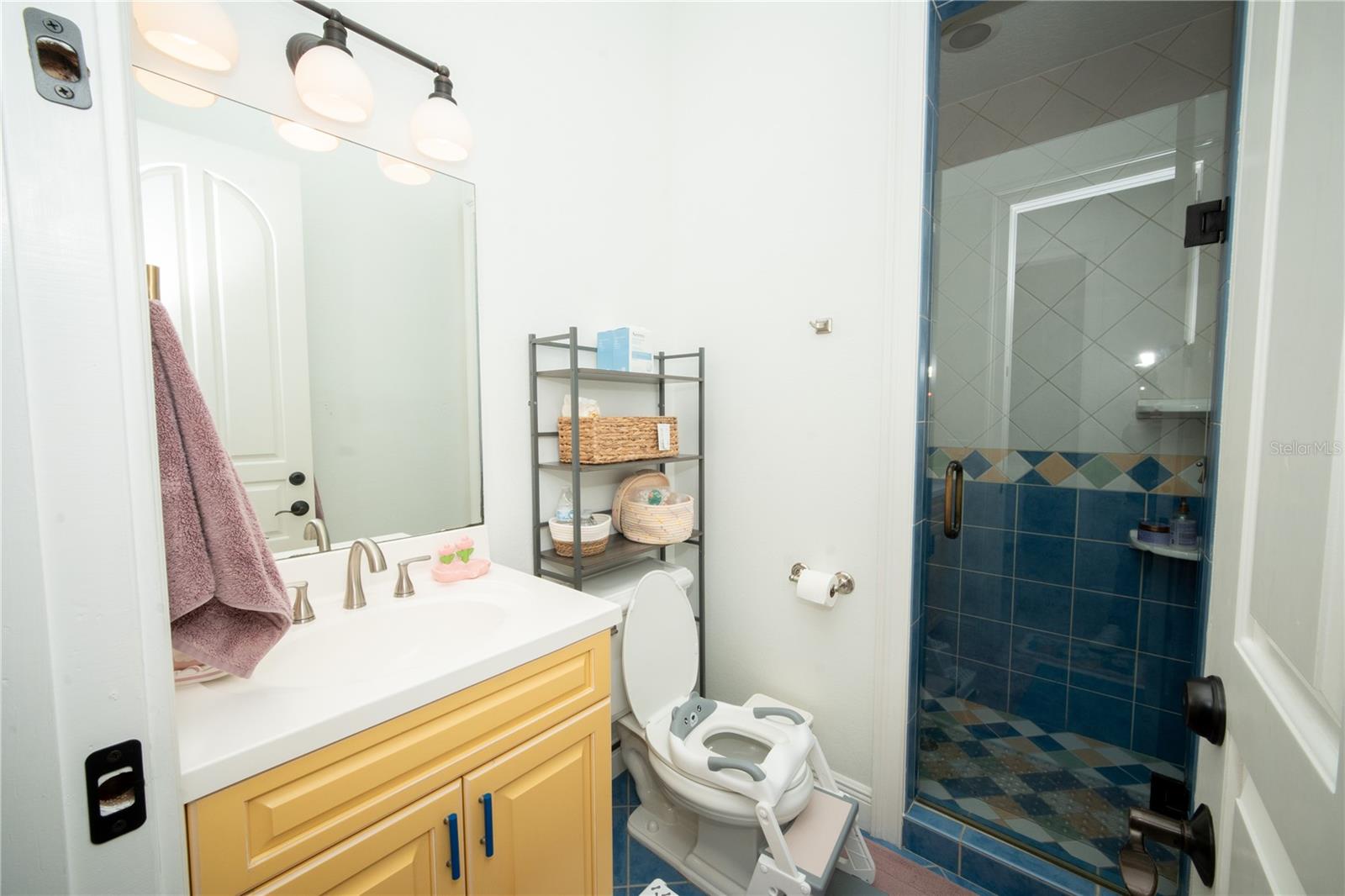 719 Eastlawn Dr Property Photo 29