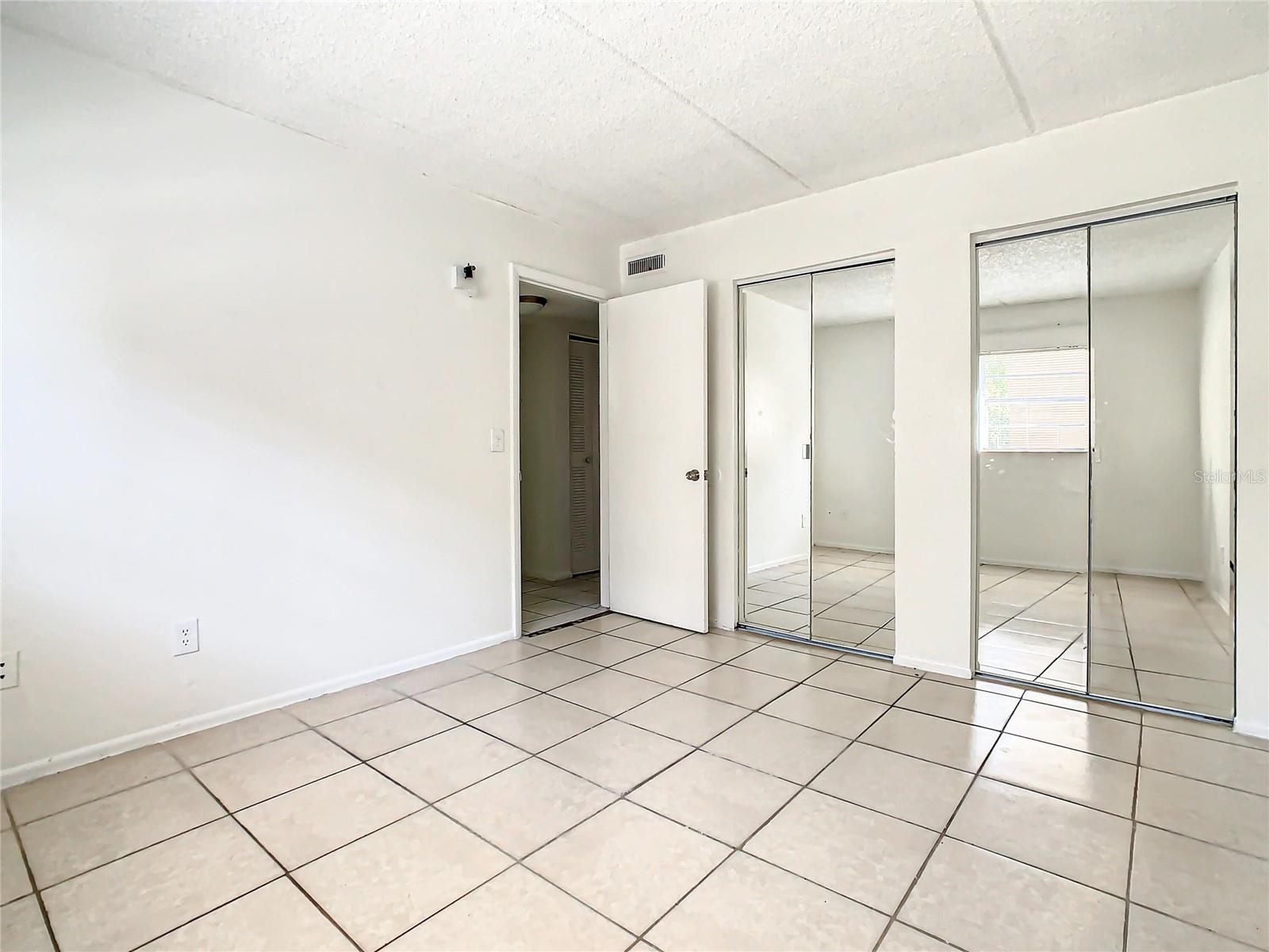714 Michigan Ct #4 Property Photo 8