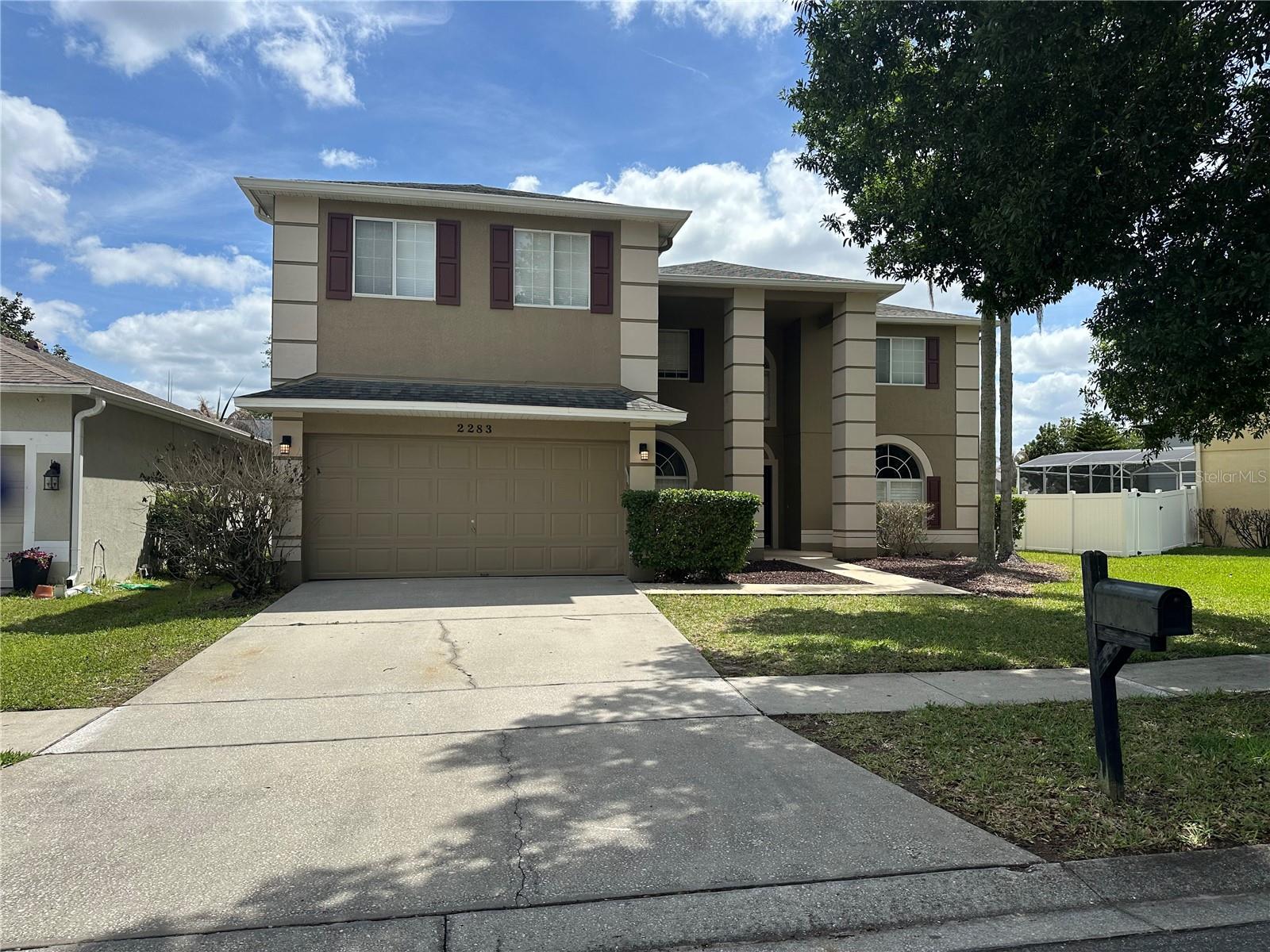 2283 Stone Cross Cir Property Photo 1