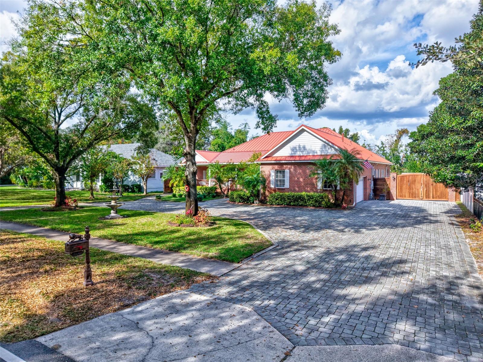 9663 Gotha Rd Property Photo 1