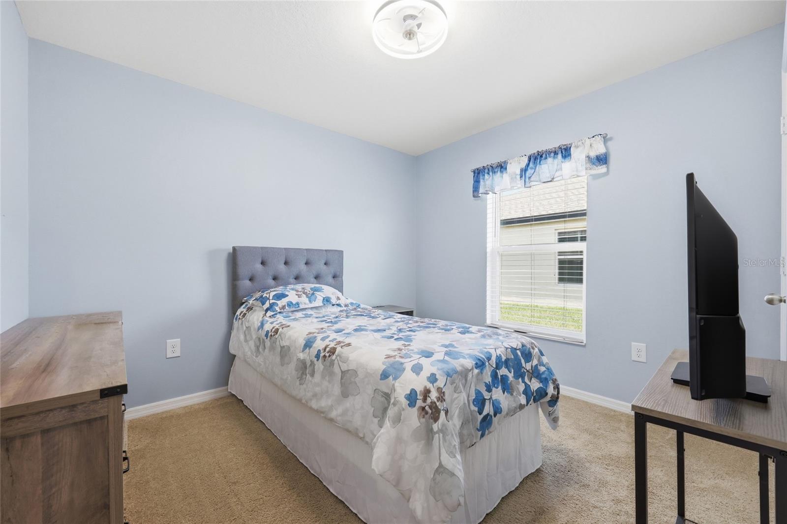1607 Swan Lake Cir Property Photo 20