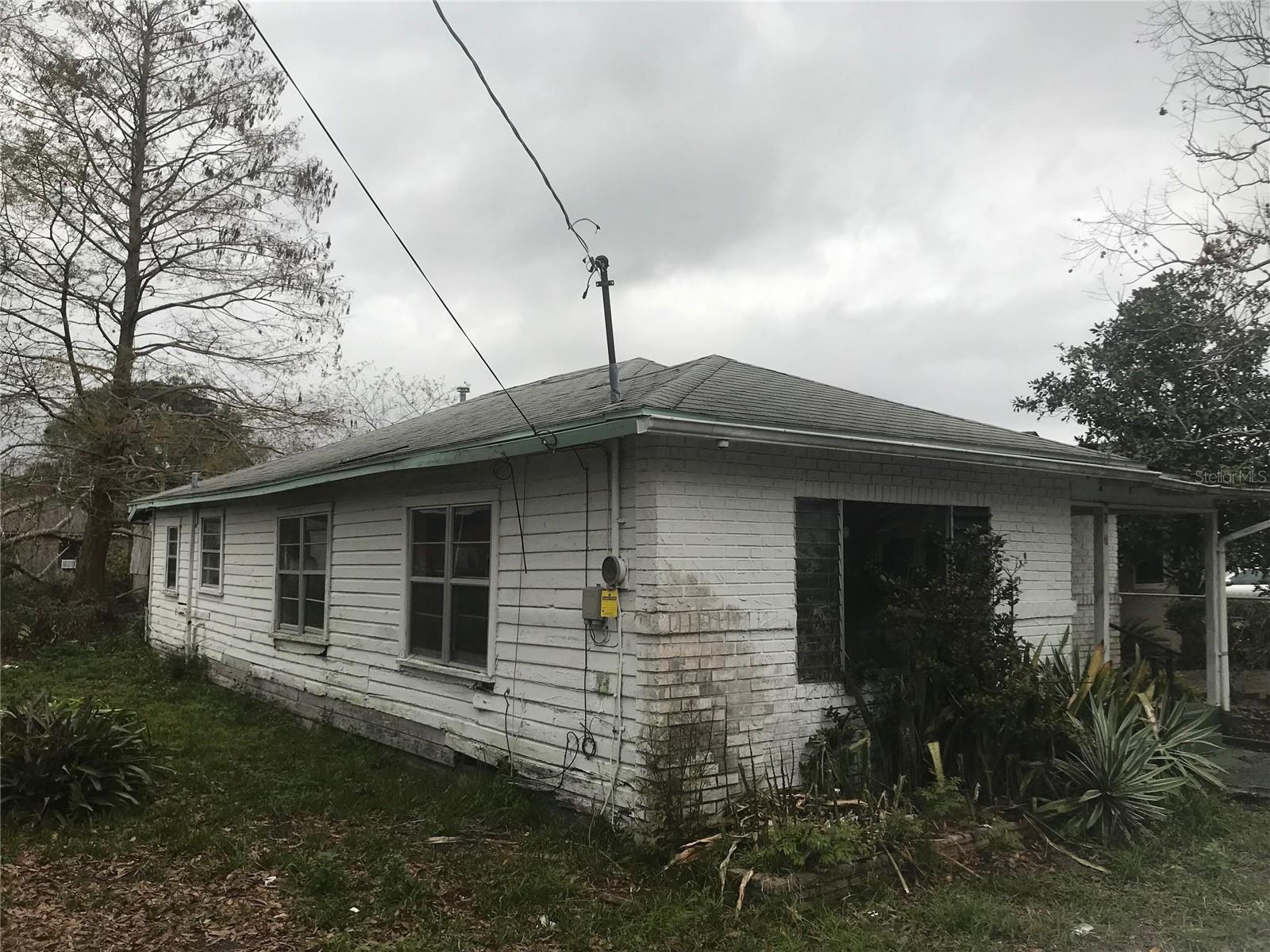 2340 Broadway St Property Photo 1