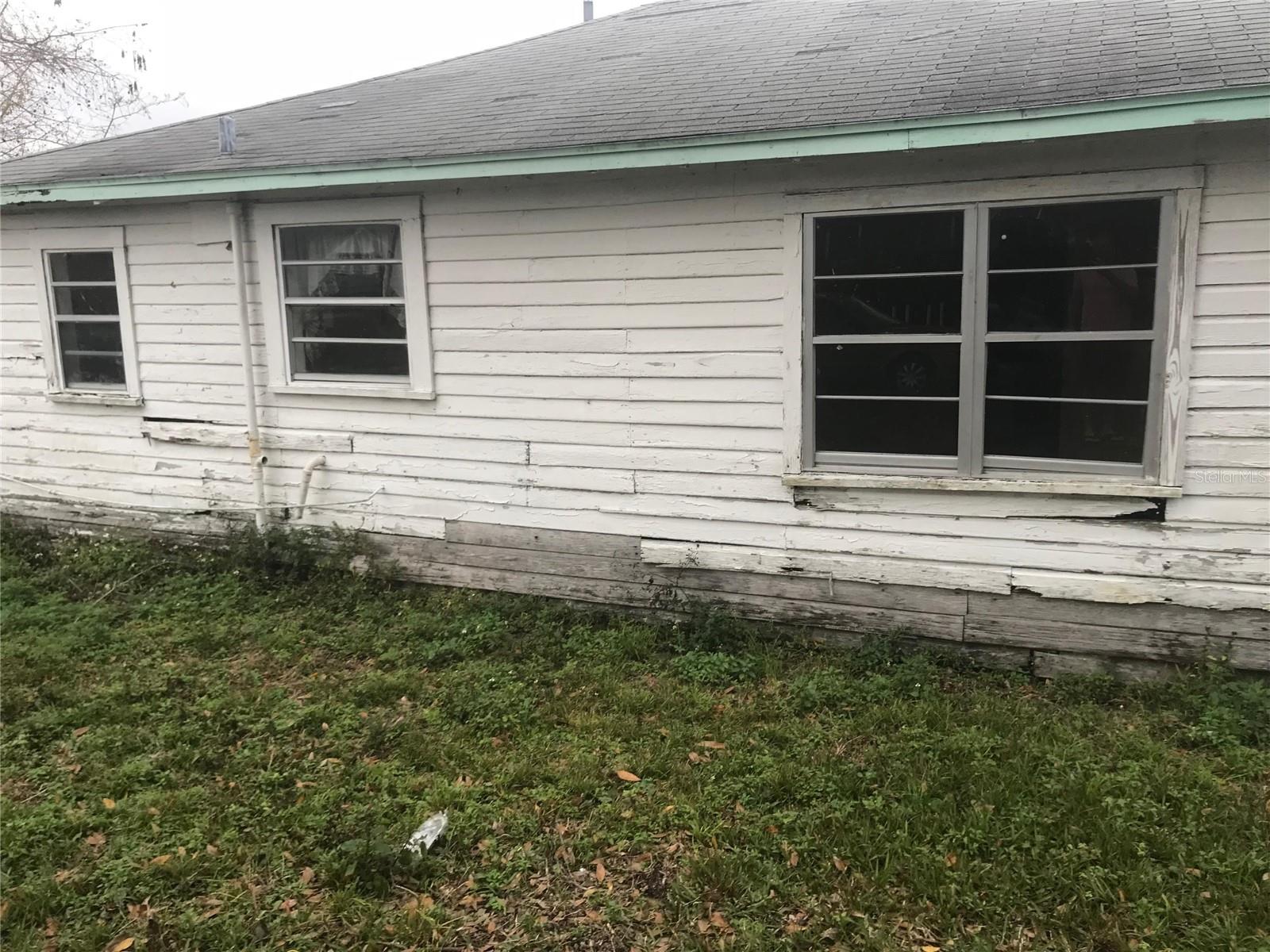 2340 Broadway St Property Photo 2