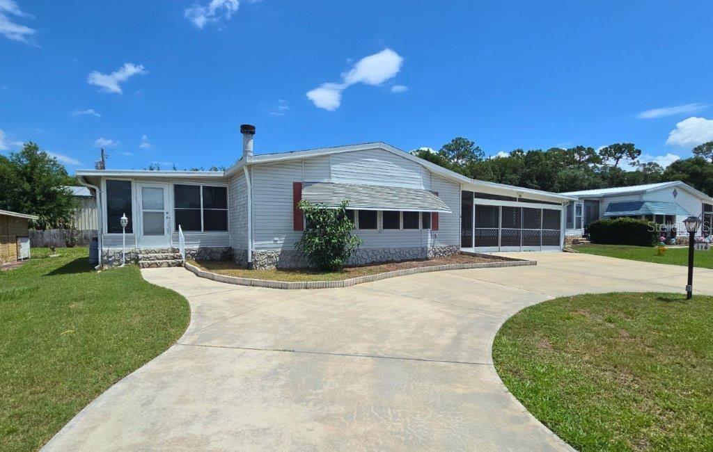 116 Sher Ln Property Photo 1