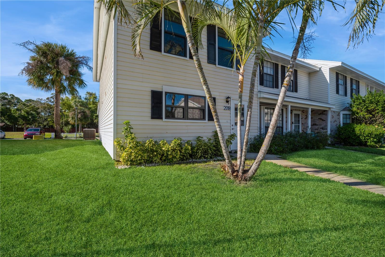 2018 Manor Dr Ne Property Photo 3