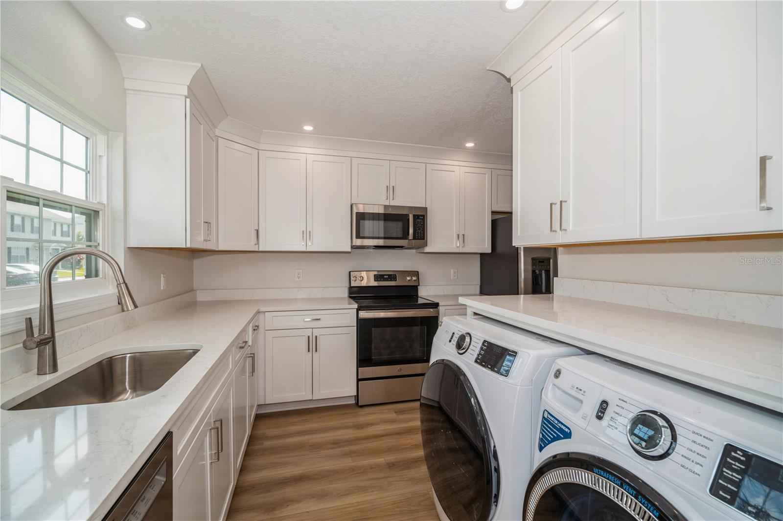 2018 Manor Dr Ne Property Photo 7