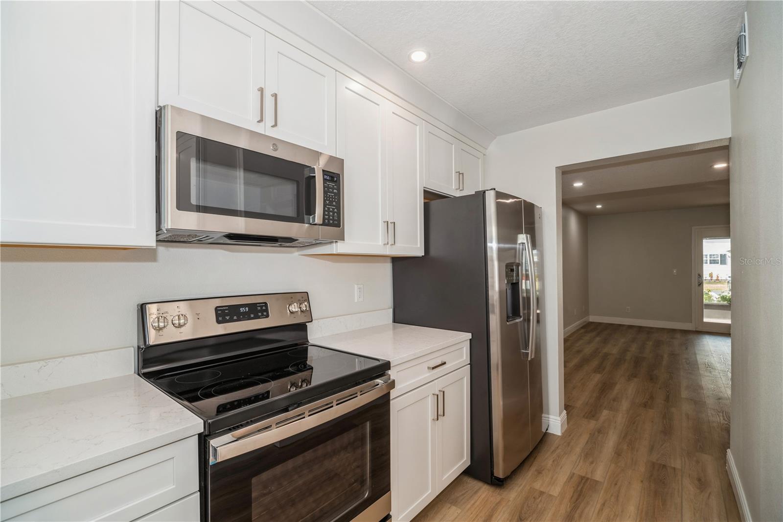 2018 Manor Dr Ne Property Photo 9