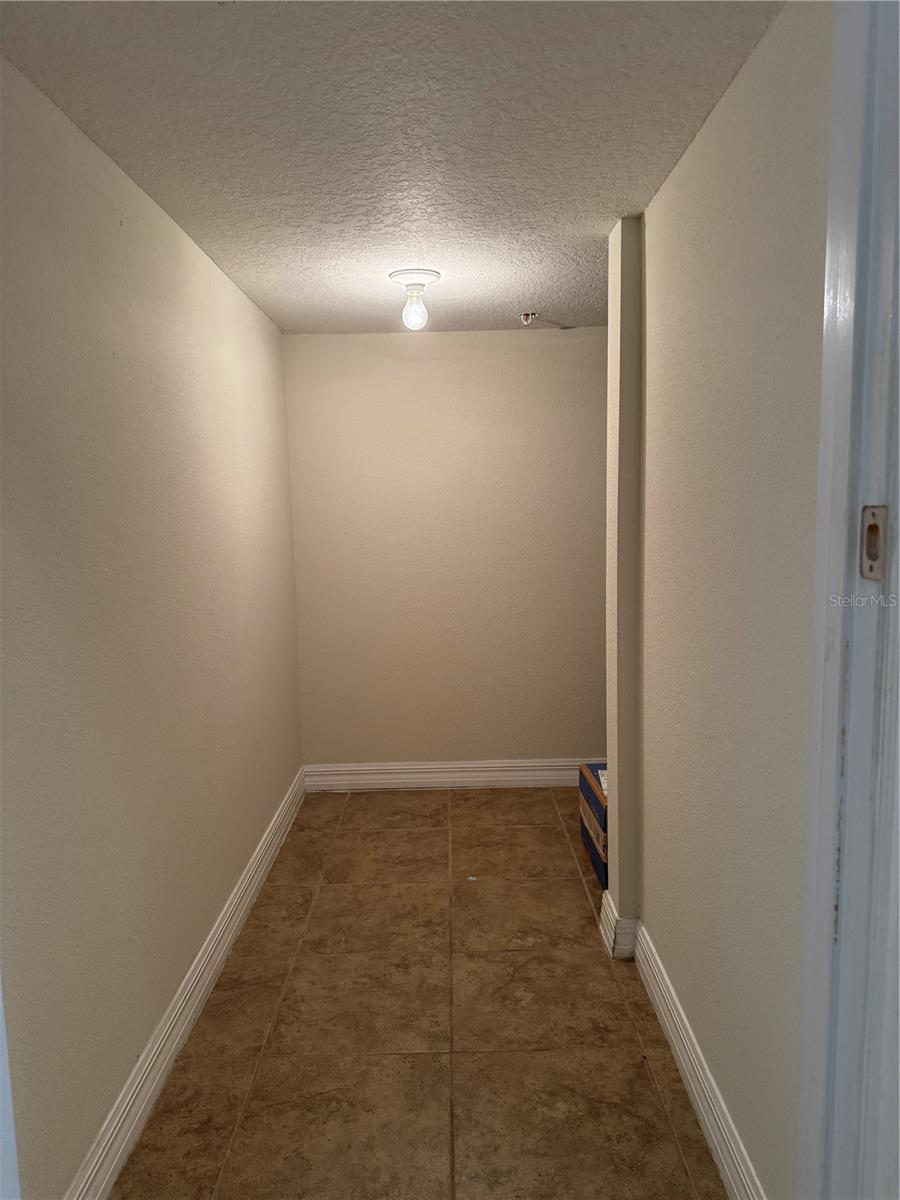 661 Fortanini Cir Property Photo 34