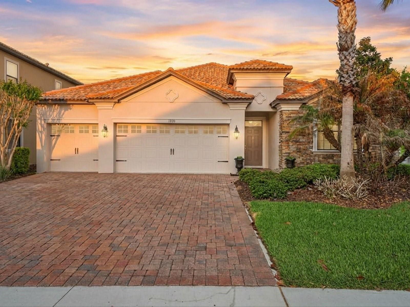 1300 Gleneagles Ln Property Photo 1