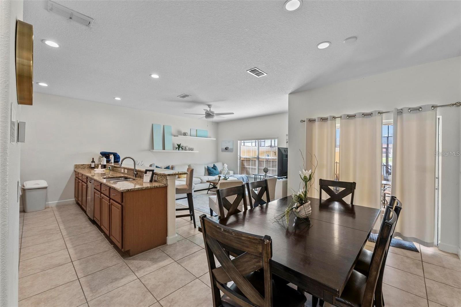 8859 Candy Palm Rd Property Photo 9