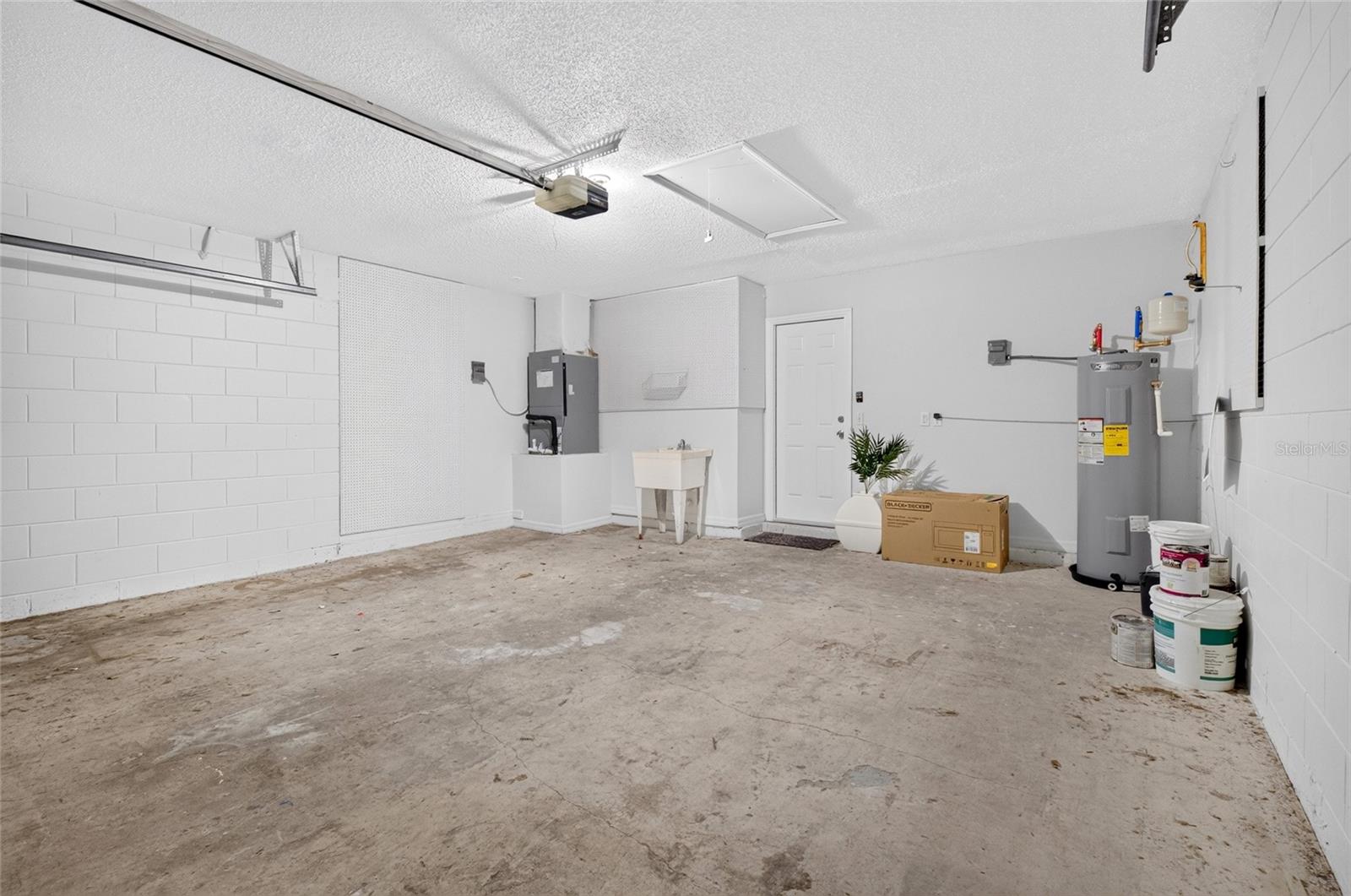 718 Toulon Dr Property Photo 17