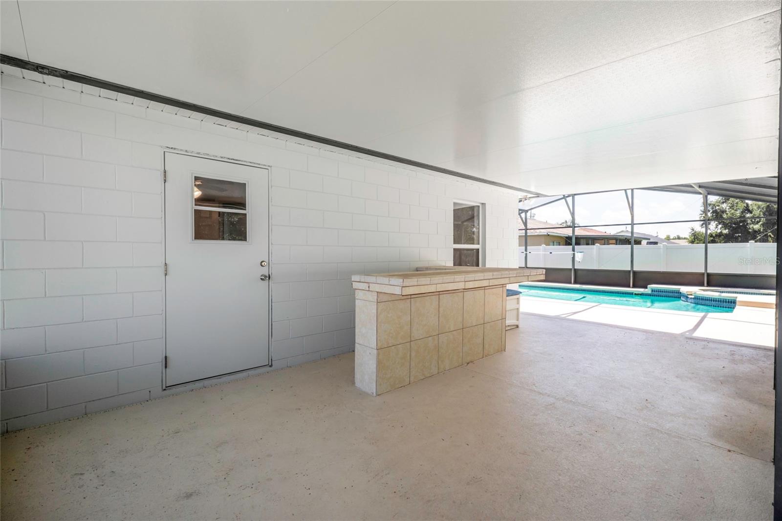 718 Toulon Dr Property Photo 20