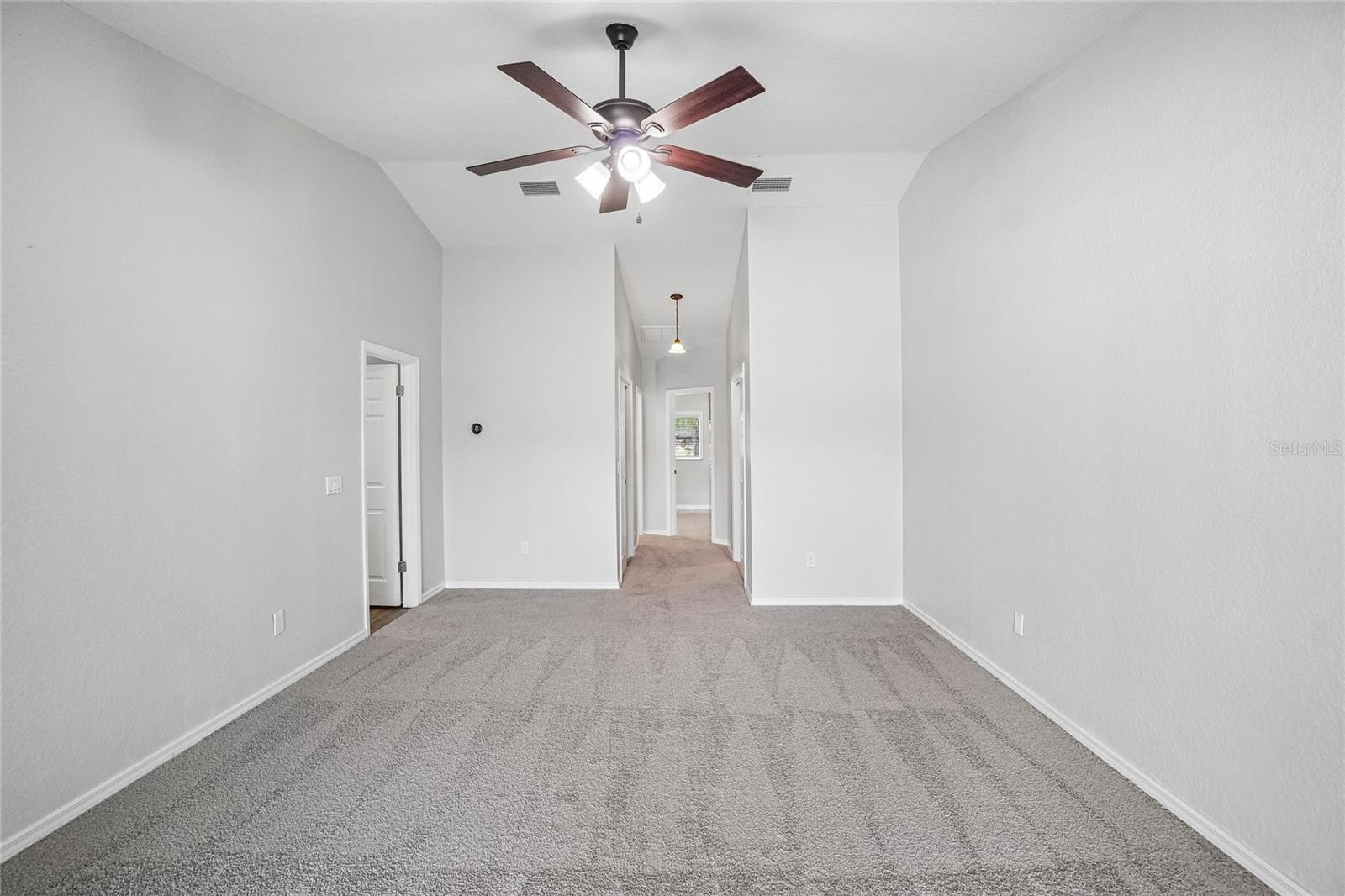 5609 Executive Dr Property Photo 15
