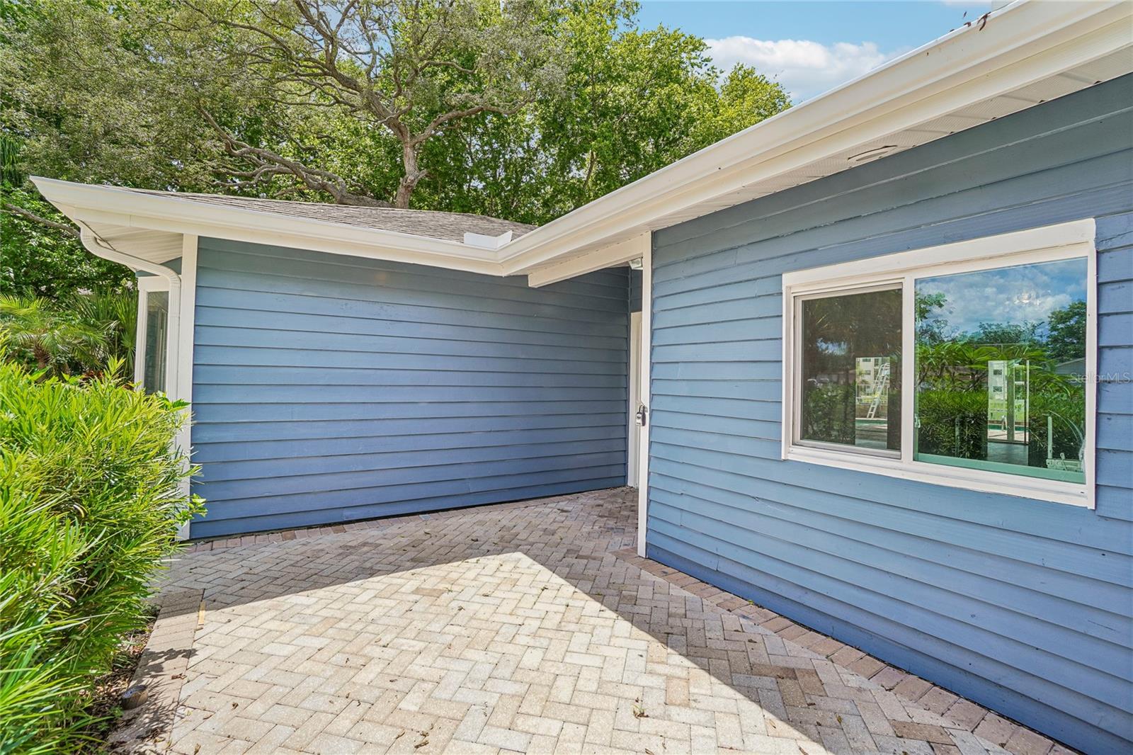 5609 Executive Dr Property Photo 26